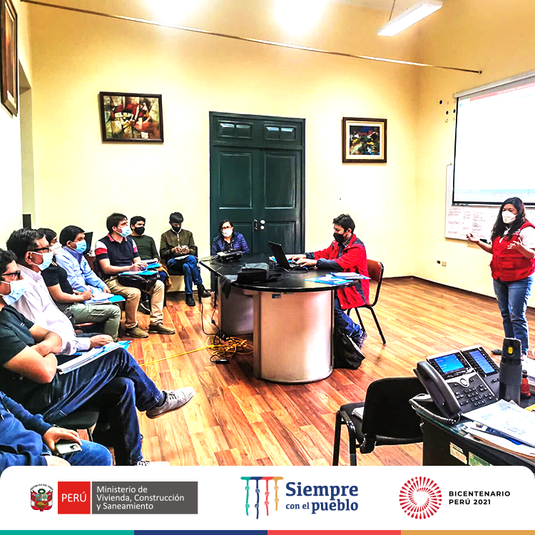 PNSR_MVCS's tweet photo. El MVCS en acción conjunta con la Dirección Regional de Vivienda, Construcción y Saneamiento del Gobierno Regional de Ayacucho concluyó la instalación de la Mesa Técnica de Agua y Saneamiento en la Provincia de Huamanga.
#PIASAR #PNSRenAcción #SiempreConElPueblo https://t.co/3extiuvoPD