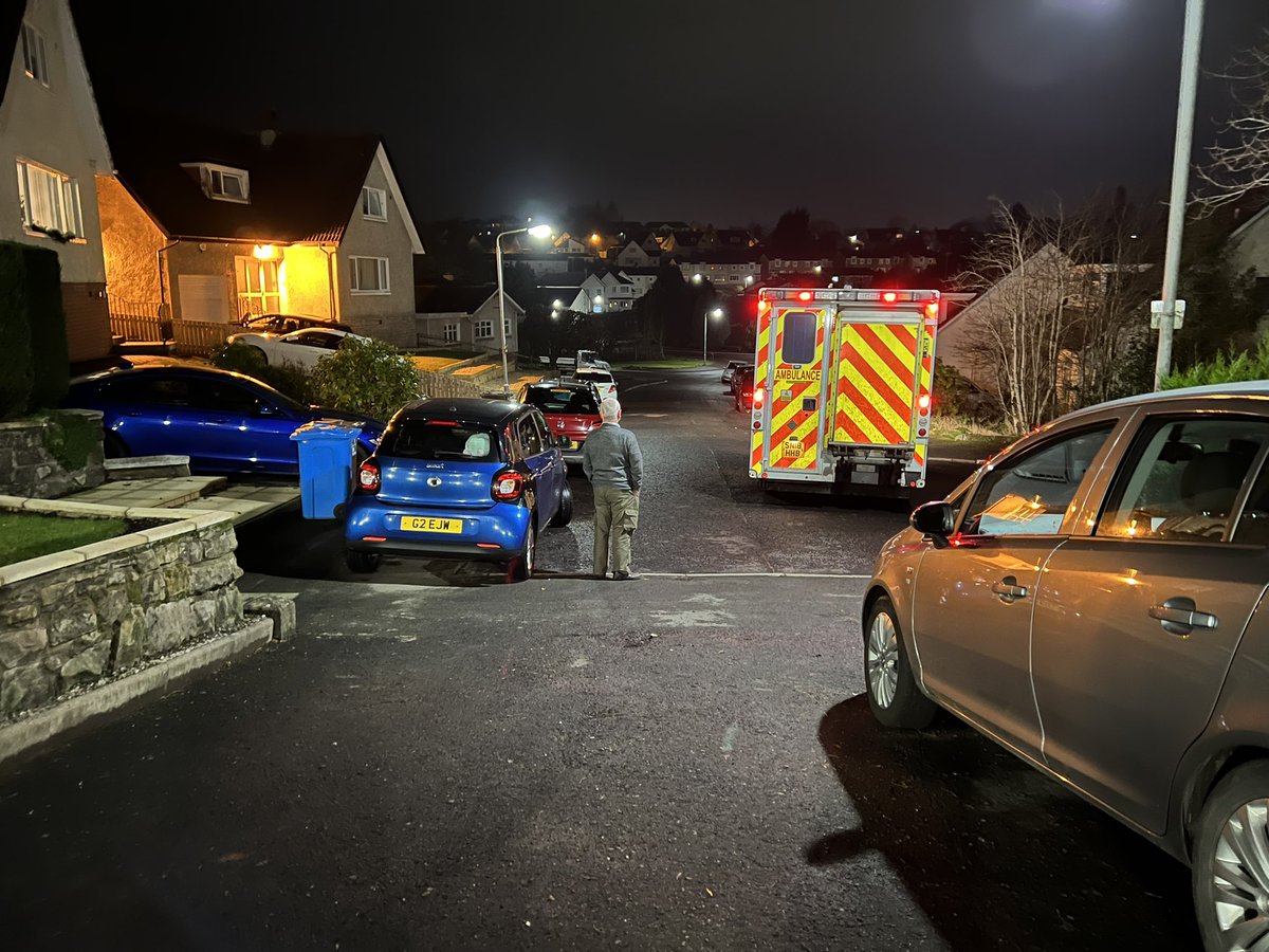 ethanthemedic's tweet photo. How does it happen? Do we not notice parents ageing? Do we ignore it? Until suddenly you’re 31 coming home half drunk + rapidly sobering to be the strong one + call 999 + do support for Dad as he is helpless to do anything for Mum + watches at 1am as she’s carted off to hospital. https://t.co/IN5PpwkK1m