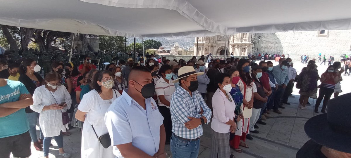afodepoac's tweet photo. Nuestra Madre Tierra y nuestros ancestros, cultivaron la fuerza y espiritualidad que hoy nos rigen, por esa razón y en aras de fortalecer las costumbres de los pueblos originarios, asistí a la ceremonia del "Quinto Sol Era de la Mujer" cuya guardiana es @NalleOax https://t.co/KRvIciLgKB