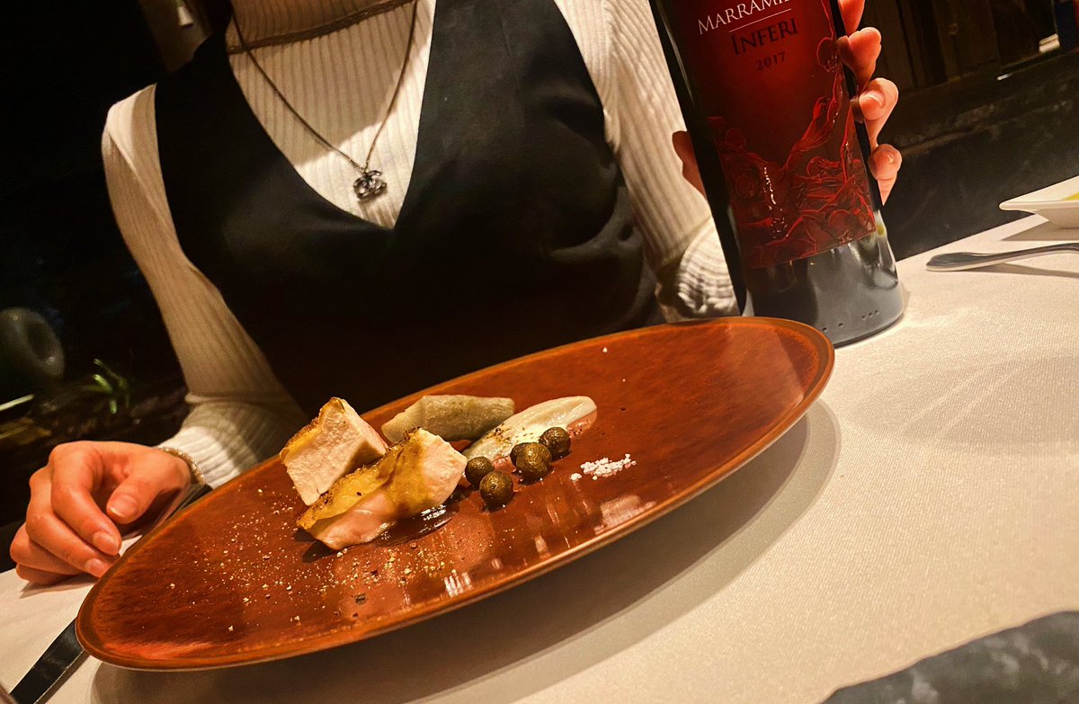 mizutoshowdance's tweet photo. 最近お食事に行った立川のイタリアン、
ワイン豊富でとても良きでした〜🌹
デザートは皮ごと食べられる!甘酒のソース!でメロメロでした…
美味しいもの食べて年末乗り切りましょう🤘
#トレモンテ #tremonte
#美味しい #ディナー https://t.co/bF8S5vUEHq