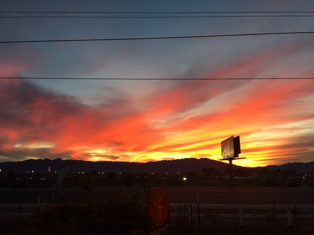 Classic_Chrome_'s tweet image. #NOFILTER #tonight #sky