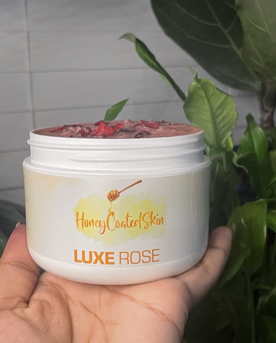 honeycoated_'s tweet photo. My favorite floral scent: Luxe Rose 🥀. Time to soak and unwind with the Luxe Rose body scrub. Maintain healthy and glowy skin this season! 
Visit the link in our bio to shop🍯.
Follow @honeycoated_ https://t.co/Kfcc6A1DrE