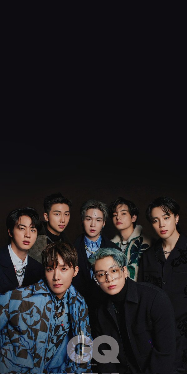 JintaeMinon's tweet photo. Se ven re hermosos en la fotos 🥺aquí un fondo de pantalla 😍 #BTSXLVbyVOGUEGQ  #BTSARMY https://t.co/7ihG9zDIaa