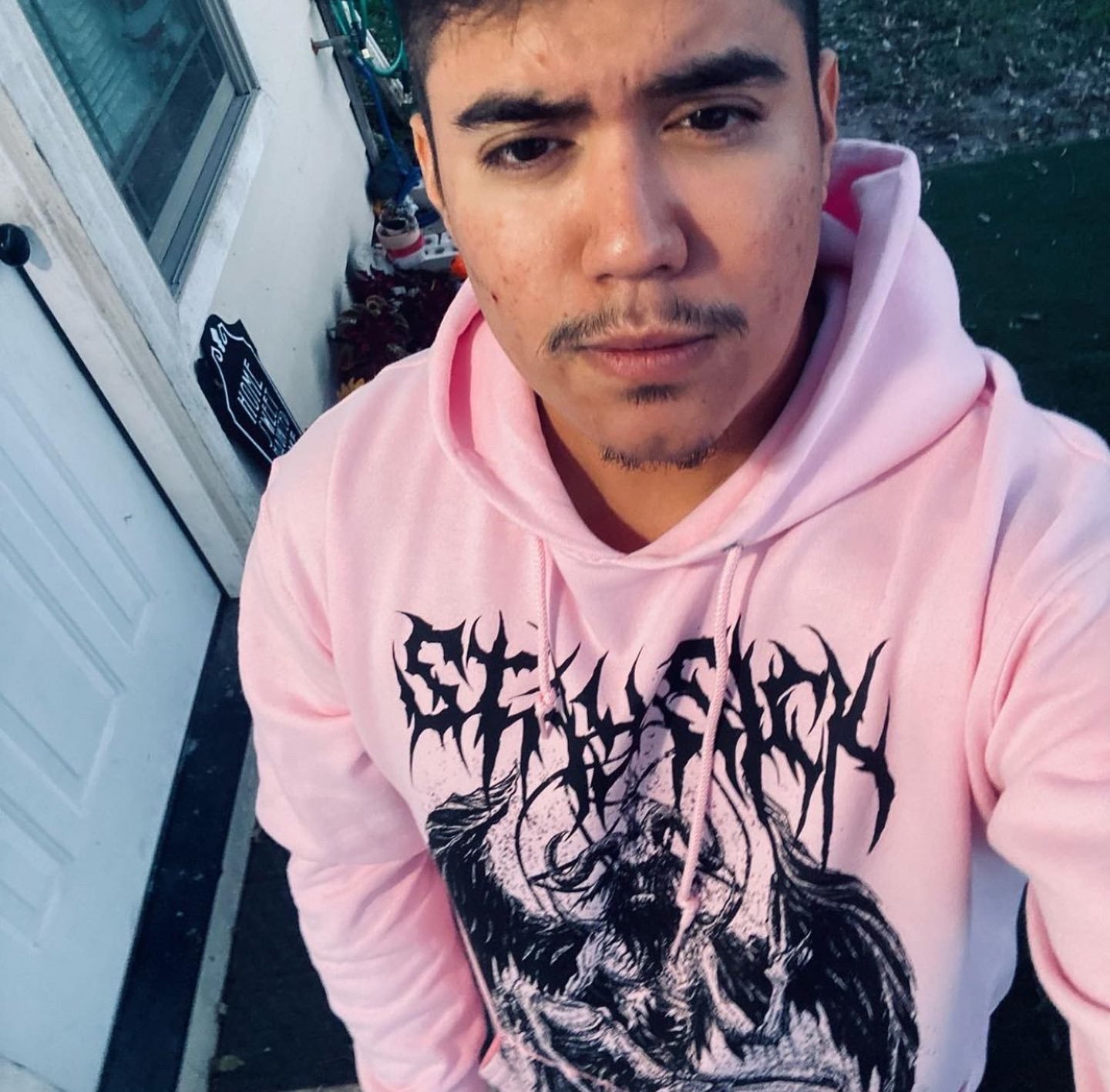 TW Pornstars - 3 pic. Chris Fronzak. Twitter. Shoutout to everyone