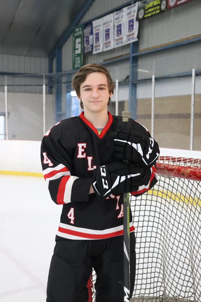 Hockey Families,
Please keep the Carter family in your thoughts and
prayers. Max Carter was severely injured in a hockey
contest in Erie Pennsylvania Sunday night and is
currently in the hospital.