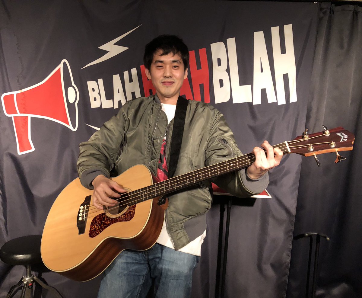 NWBLAHBLAHBLAH's tweet photo. 2021年12月19日（日）
“死にかけ投げ銭ライブ” ソロ弾き語り
【出演】 #清水英明(#THEWATTER)

BLAH3で初のワンマン投げ銭ライブ‼︎ほやっほやの新しいアルバムの中から等たくさん披露‼︎
そして #EARLYCLOSE さんが生前作った「 #君とロケット 」を淳さんと披露‼︎

https://t.co/G4bhbwznnT https://t.co/FvAitgLS96
