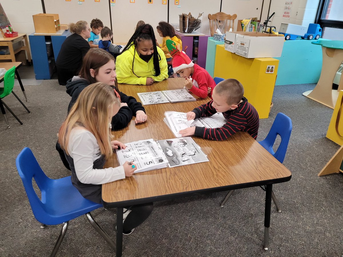 Lisa Mader tweet media