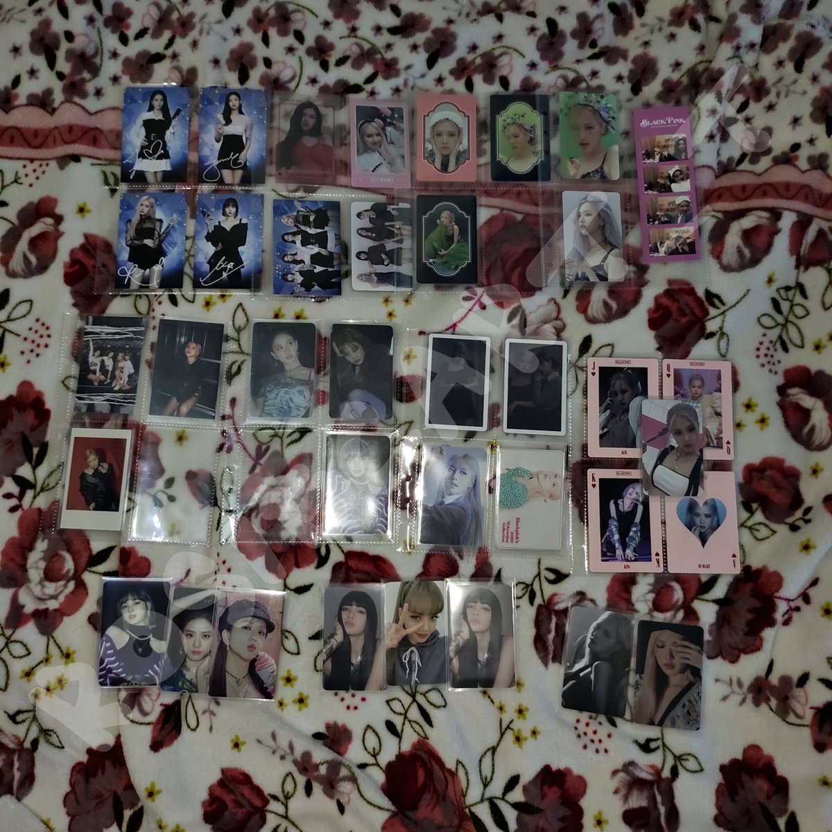 rosiecarT_T's tweet photo. interest check - help rt
blackpink downsizing photocards sale
₱5,499.00 only! (36 pcs + 1 film ticket pob)

— 1-week to pay (DP: ₱1,000 within 48 hours)
— no cancellation
— mop: gcash | mod: sco (not prefer) / direct gg× (preffered!) / sdd (if you're near cavite)
— all official https://t.co/v3Am5TBmII