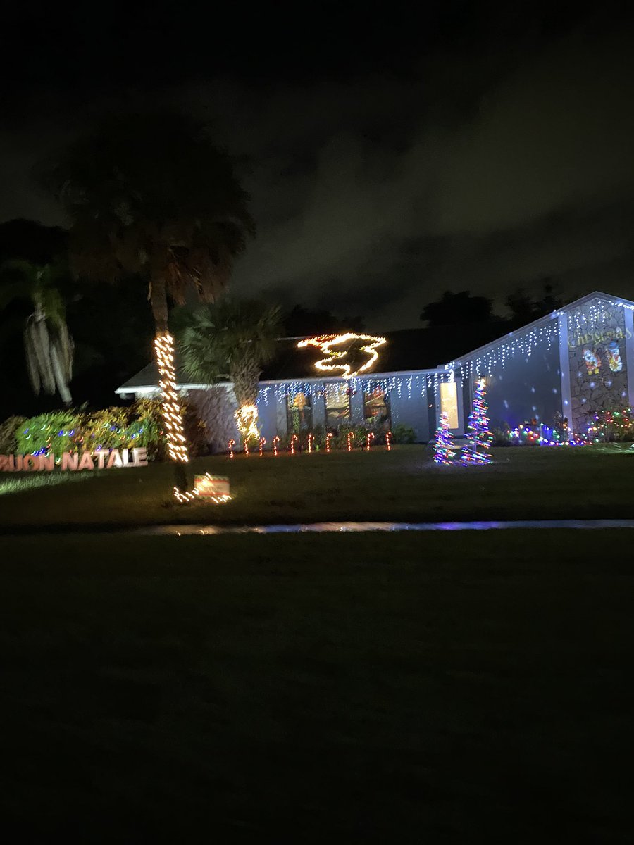 BeccaG_WeirdNJ's tweet photo. A neighborhood in North Naples, FL does a big Christmas lights drive-through every year and one home had #NJ on the roof! @WeirdUS @weirdnj #newjersey #weirdus https://t.co/FX5NCRnG06