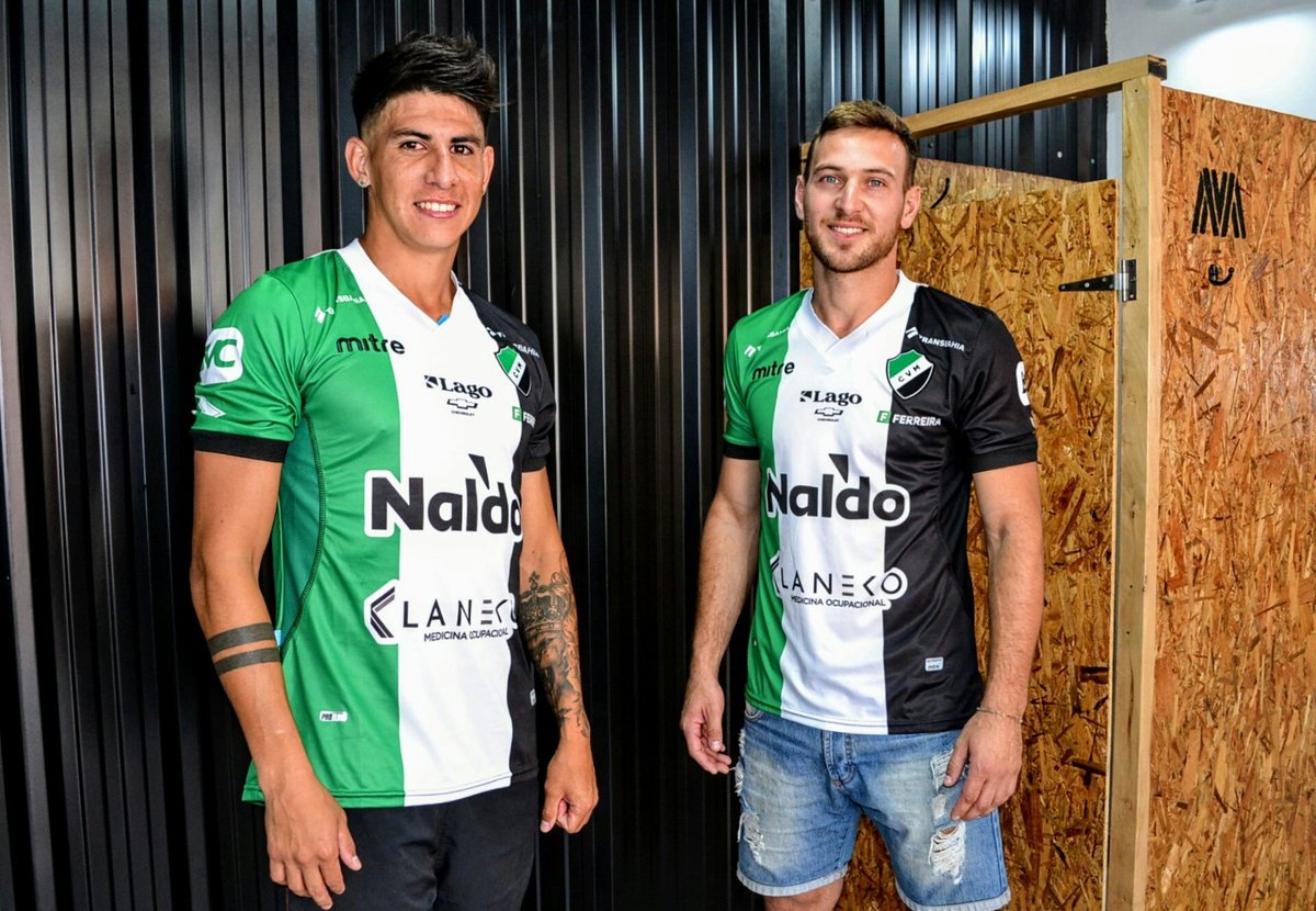 NicoFernandezBB's tweet photo. #FederalA
👕 @VillaMitreBB presentó las nuevas camisetas que usará en la temporada 2022
⬆️ A su vez la dirigencia continúa las gestiones para sumar al primer refuerzo: Ricardo #Tapia (@csdesamparados)
👍 Continuarán #Distaulo y #Elordi
❌ No seguirán Maxi #Herrera y #Muñoz https://t.co/C00Gz2au0Q