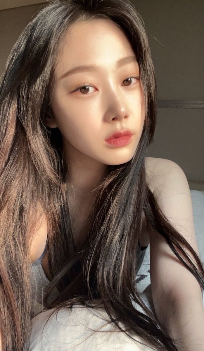 giselleclips's tweet photo. excuse me giselle?!! https://t.co/lxFLMGS6nY