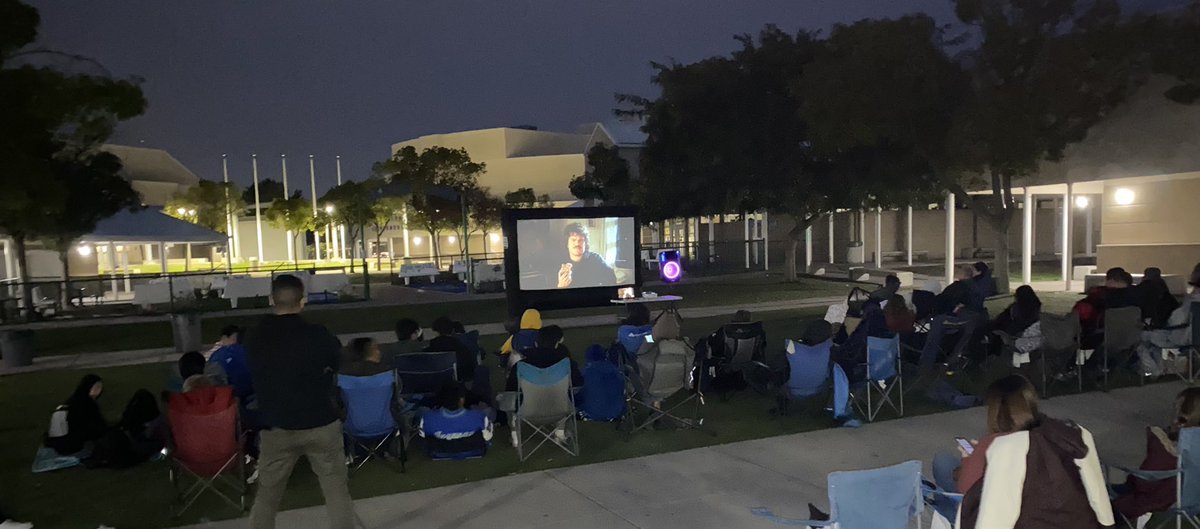 Ricardo08512674's tweet photo. First annual bicentennial once a year wrestling community movie night and bbq. Thank you to all the parents help, ehstitanwrestling coaching staff and the wonderful EHS bbq squad.
#iwannawin #igoteaglepowers #iamiam #getthatcornawayfromme https://t.co/3jewe46tF5