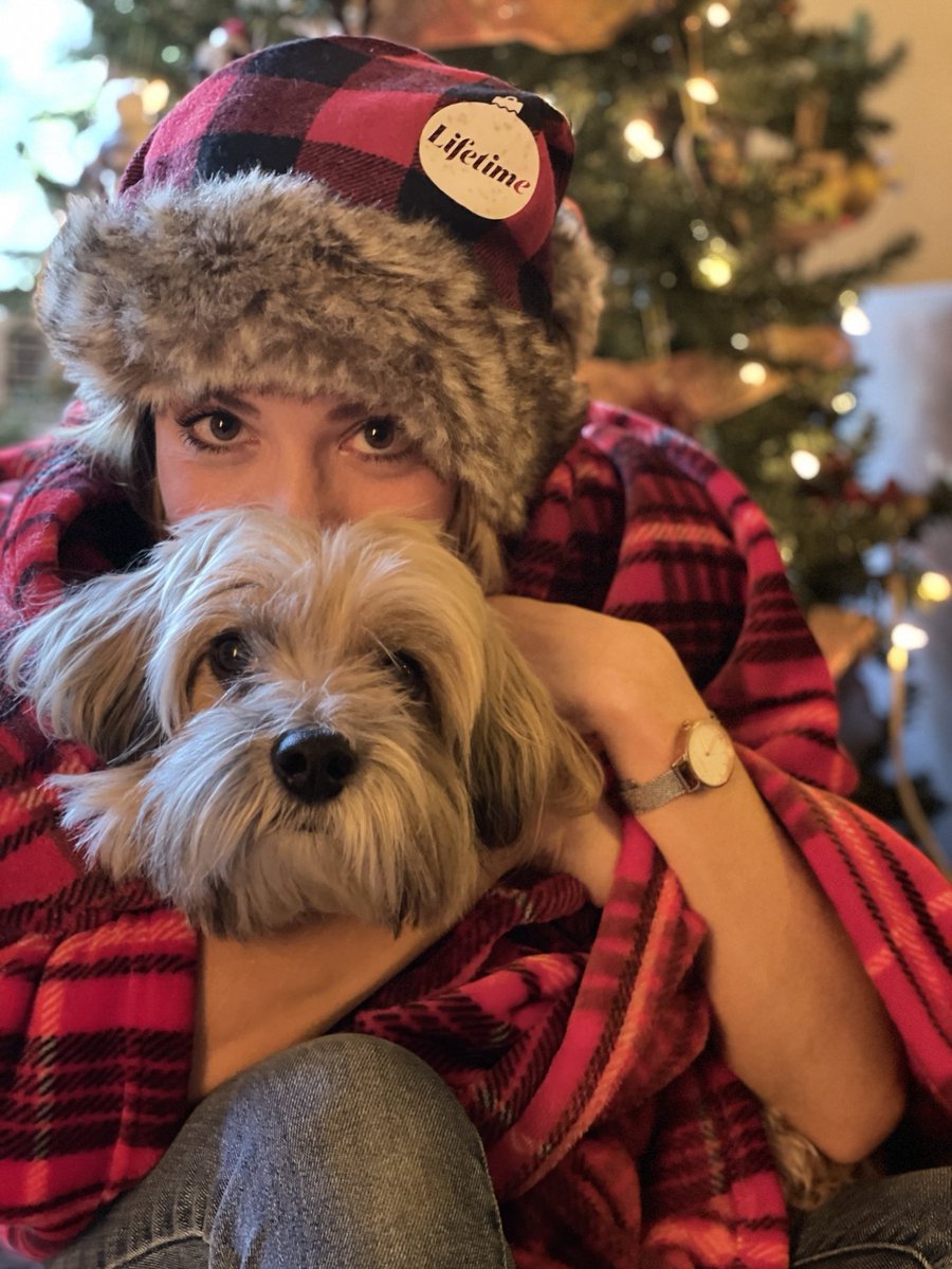 A huge thanks to <a href="/lifetimetv/">Lifetime</a> for this snuggle-worthy blanket to watch new holiday movies all season long! 

5 more #ItsAWonderfulLifetime movie premieres this month including “IT TAKES A CHRISTMAS VILLAGE” tomorrow <a href="/8/">.</a>/7c!!

How do you get your snuggle on this holiday season?