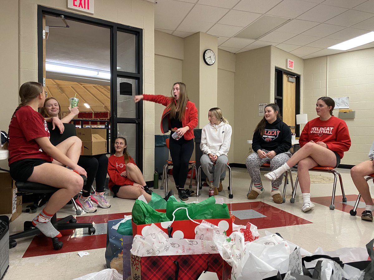 It’s back! The Girls BBall Lock In. 
White elephant? ✅
Up next: Blind Fold Basketball