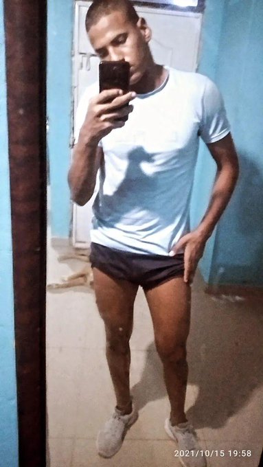 Un poquito todo fitness😂 https://t.co/oHa6aV74Je<a href="/tag/gymlife"class="tags"><span>#gymlife</span></a><a href="/tag/fitnessmotivation"class="tags"><span>#fitnessmotivation</span></a><a href="/tag/tendencias"class="tags"><span>#tendencias</span></a>