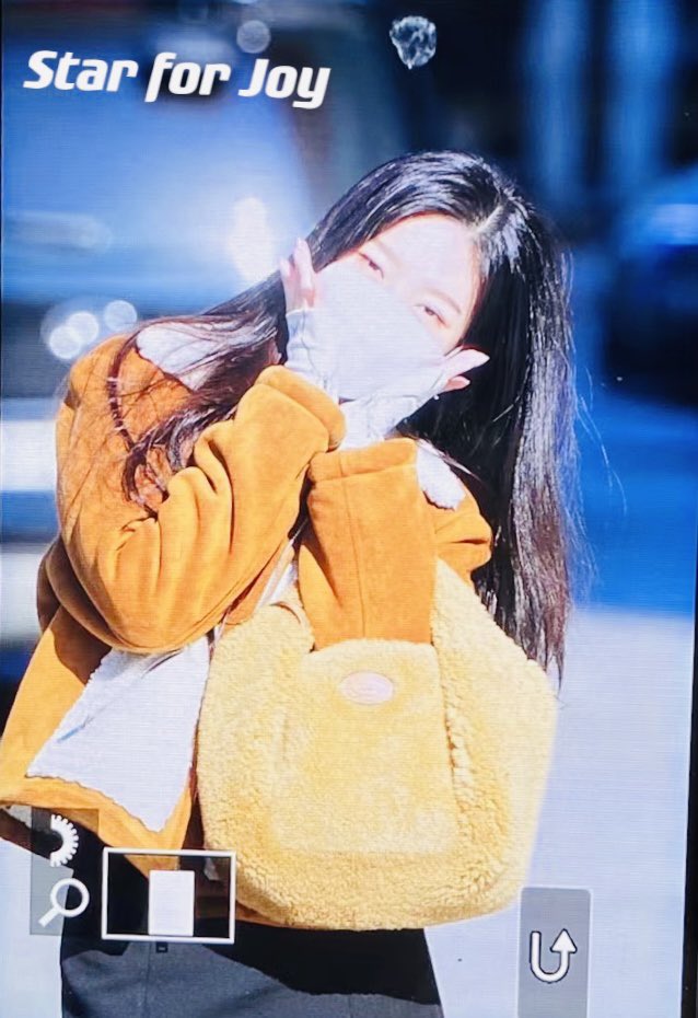 StarHeforJoy's tweet photo. 211221 동물농장 출근 

#조이 #JOY #박수영 https://t.co/U5P8pMUHmY