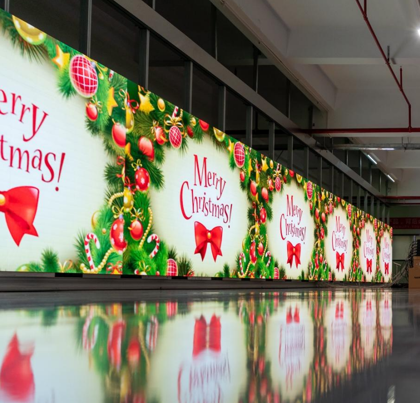 Dears, Merry Christmas and Happy New Year!!!
2022 is a promising year for digital advertising with Led display. Hope we can have more opportunities for DOOH!
web:yaham.com
E-mail:lena@yahamn.com.cn