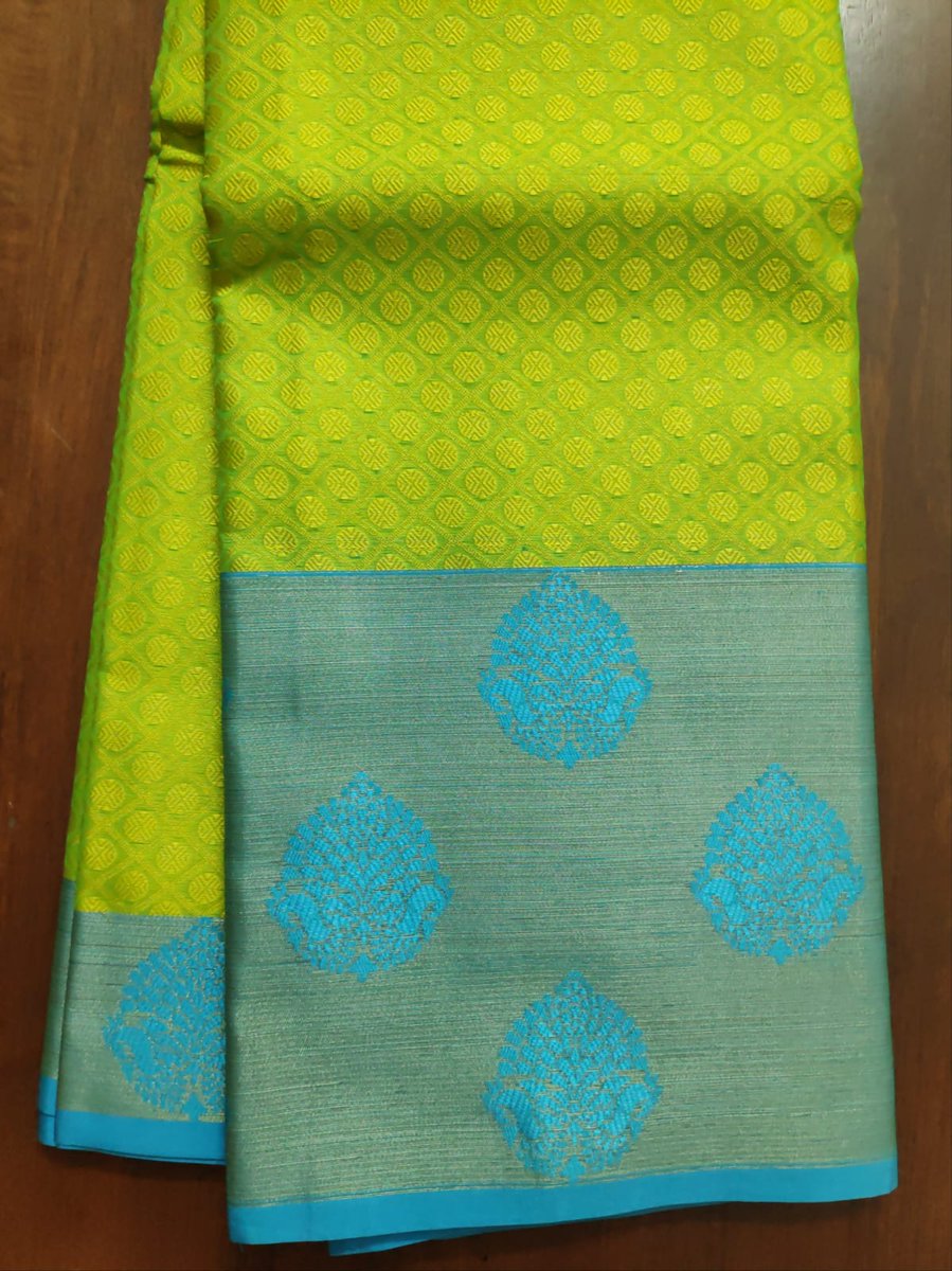 kavya_stylein's tweet image. *Year end mega sale*
Material : Kora Muslin 
*Pick any @ 799+shipping*
Double warp Kora at Unbelievable price 
*Only limited stock.* Offer only till stock exist
Stocks available  🎉🎉🎉🎉🎉🎉🎉🎉🎉
*Premium double warp Kora muslin*
*Ready to dispatch same day*
#2ktrends