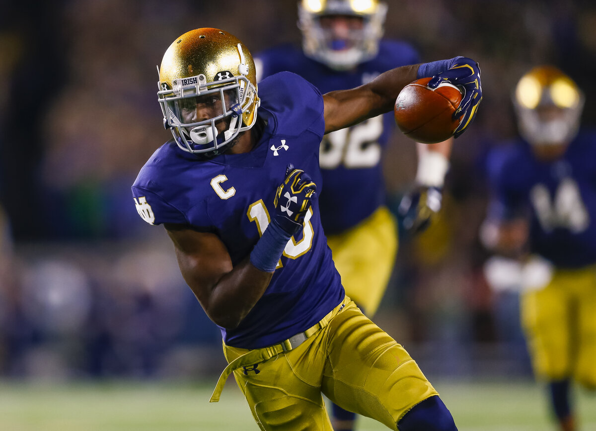 LuckyLeftyPod tweet media