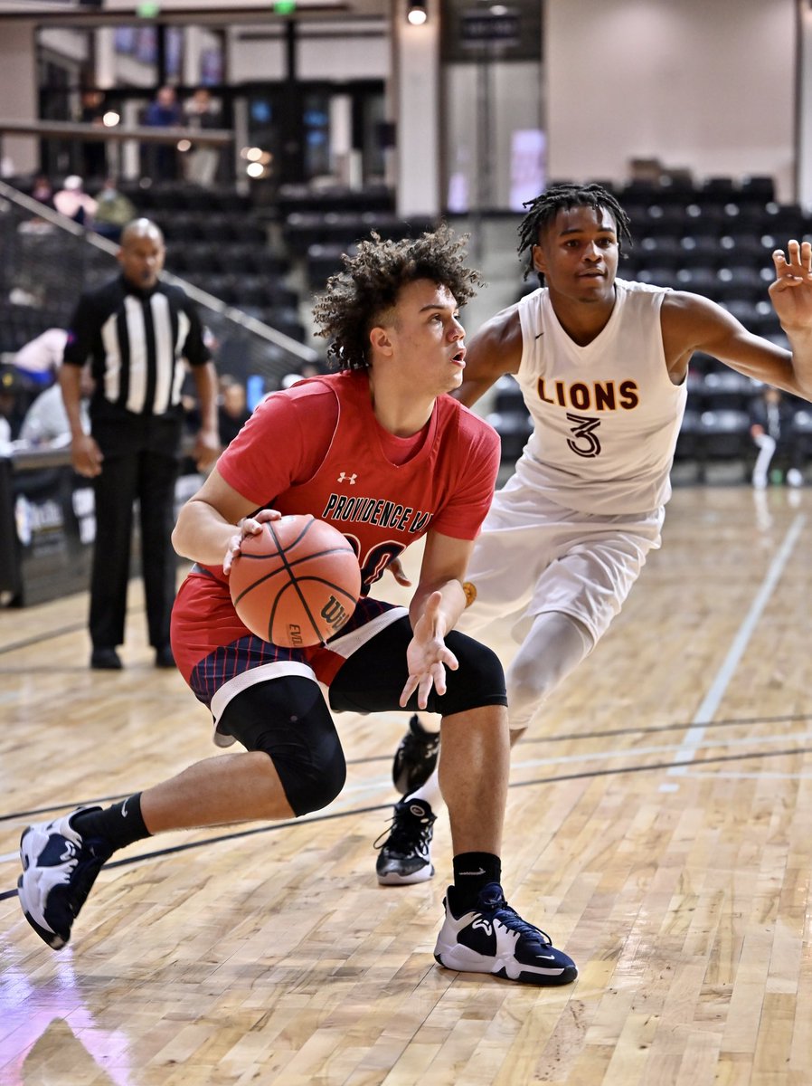 RDPSportMedia's tweet photo. @ChargersPDS @Phenom_Hoops #PhenomHolidayClassic https://t.co/wPC4GGUnqz