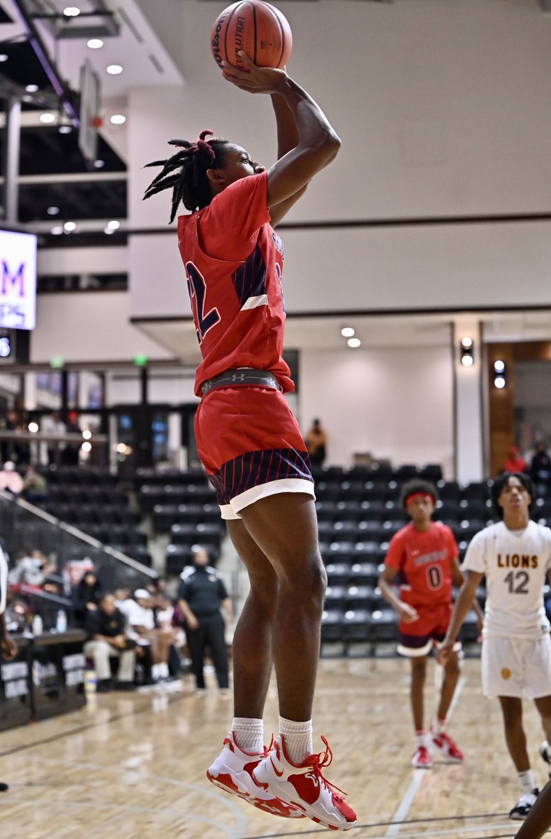 RDPSportMedia's tweet photo. @ChargersPDS @Phenom_Hoops #PhenomHolidayClassic https://t.co/wPC4GGUnqz