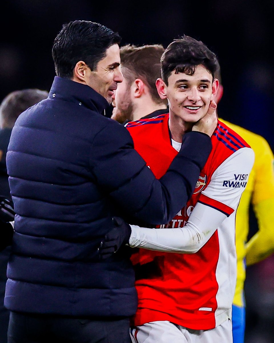 CharliePatino10's tweet photo. What a night! 🔴⚪️
The Best Day of My Life!!
Thanks to all the fans for your support!!❤️
@Arsenal @ArsenalAcademy https://t.co/uvV15zsAIY