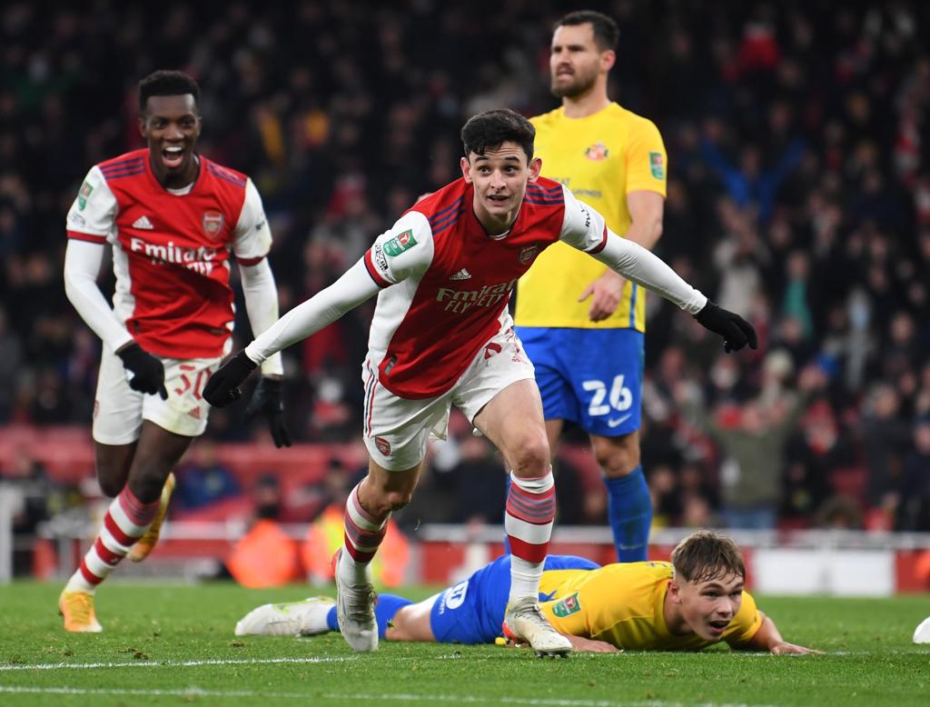 CharliePatino10's tweet photo. What a night! 🔴⚪️
The Best Day of My Life!!
Thanks to all the fans for your support!!❤️
@Arsenal @ArsenalAcademy https://t.co/uvV15zsAIY