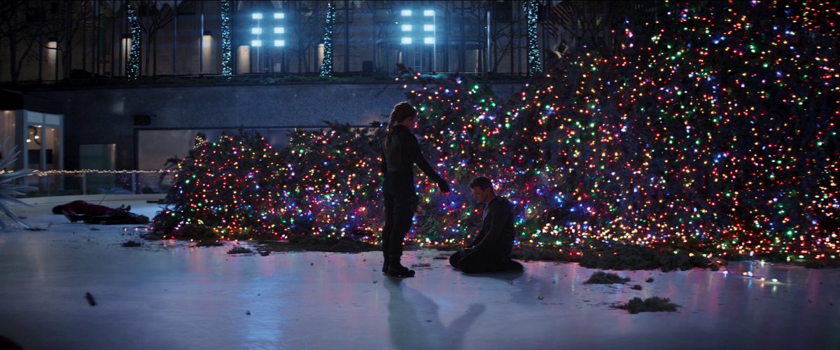 bestofpugh's tweet photo. one perfect shot. #hawkeye https://t.co/5KaDNzzZuo