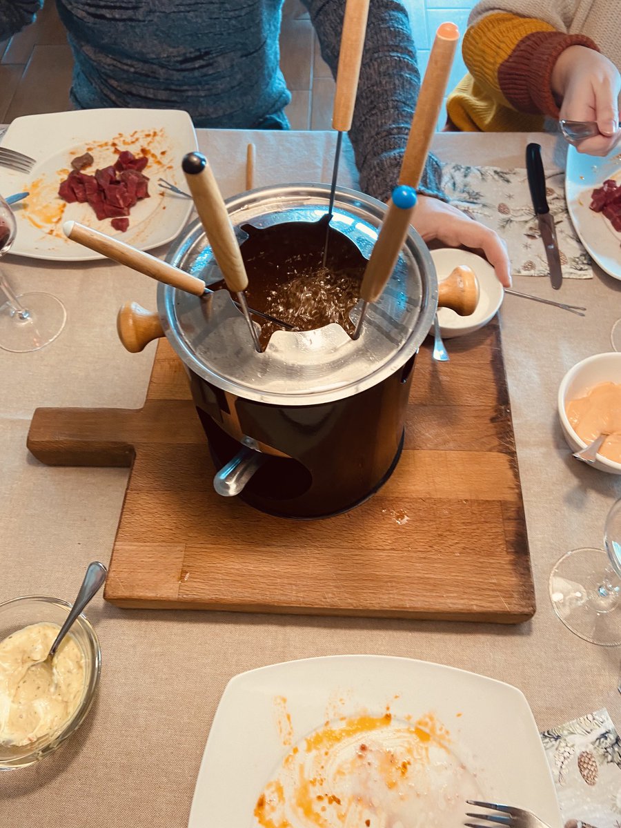 francesco_bigno's tweet photo. Si mangia 😋😋😋 #fonduta https://t.co/cMK6IZiwrj