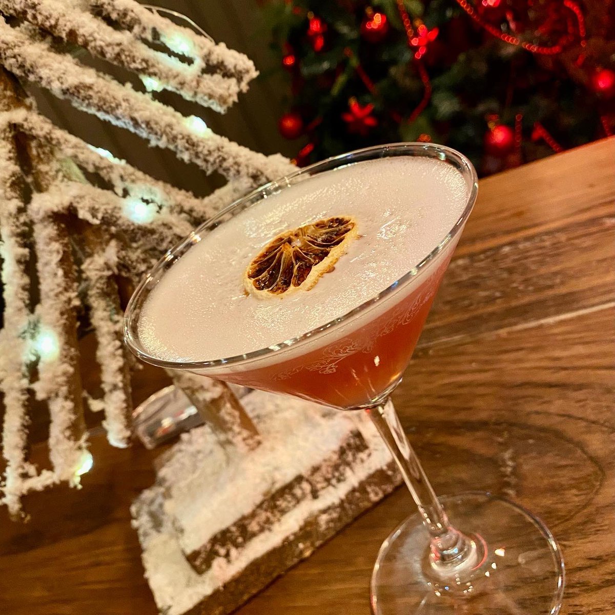 You can find our Limited Edition Christmas Gin featuring in Curious Cocktail Club’s ‘Countdown to Christmas’ and ‘Winter Negroni’ cocktail boxes!🎁🍸…these are still available to buy in time for Christmas via curiouscocktailclub.co.uk for COLLECTION ONLY from the Tap &amp; Tonic!🌟