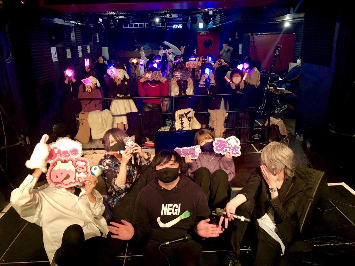 official_lelt's tweet image. 12月19日【〜Let's enjoy the live together！〜】

ご来場頂いた皆さま誠にありがとうございました。

 #LELT