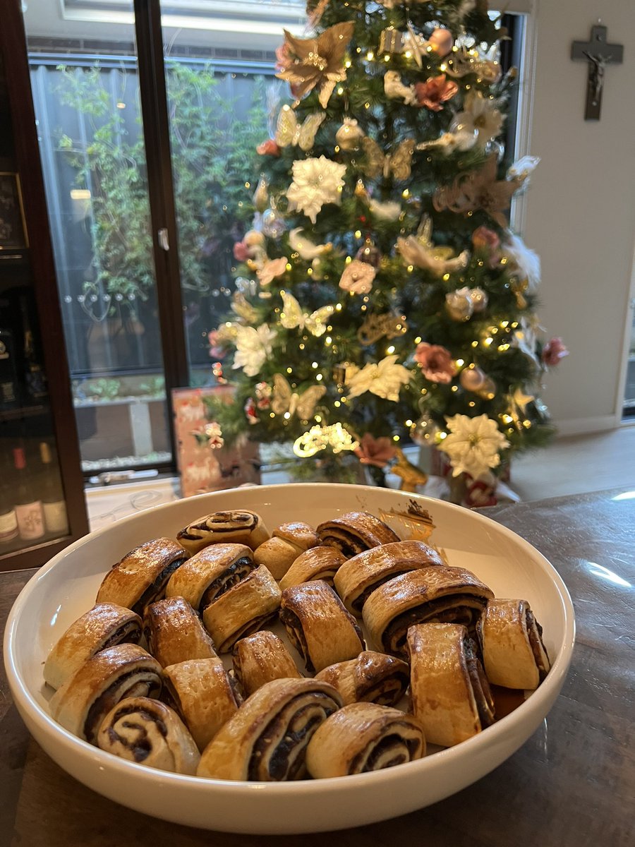 ؜Dilan Marben (@fimmz) on Twitter photo 