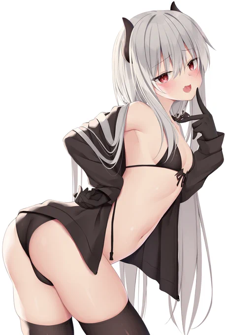 睡魔ちゃんの誘惑②😈💜
「何じろじろみてるの～?」 