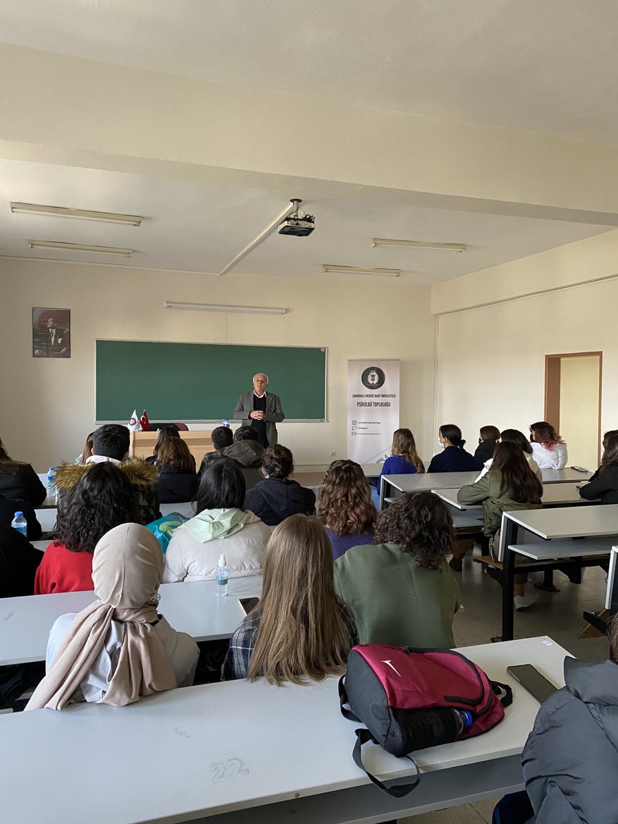ÇOMÜPT ilk etkinliğini Prof. Dr. Adnan Erkuş hocamızın katılımıyla “Psikoloji Bilim Midir?” konulu akademik seminer ile gerçekleştirdi.
Sayın hocamıza ve katılan herkese çok teşekkür ediyoruz.