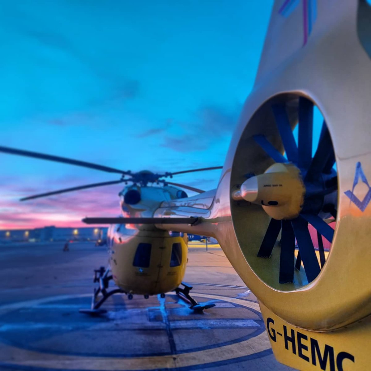 ncky_ux's tweet photo. Good morning from the Anglia One crew at Norwich 😊 https://t.co/pt6bFwWZK5