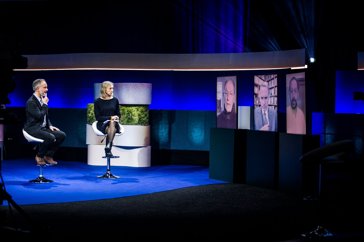 Nobel Week Dialogue samlade den 9 dec tidigare nobelpristagare, forskare och experter för att diskutera årets tema The City of the Future. Marcus Jahnke, verksamhetsledare Urban Futures ledde ett samtal med rubriken Tackling Inequalities. gmv.gu.se/urbanfutures/s…