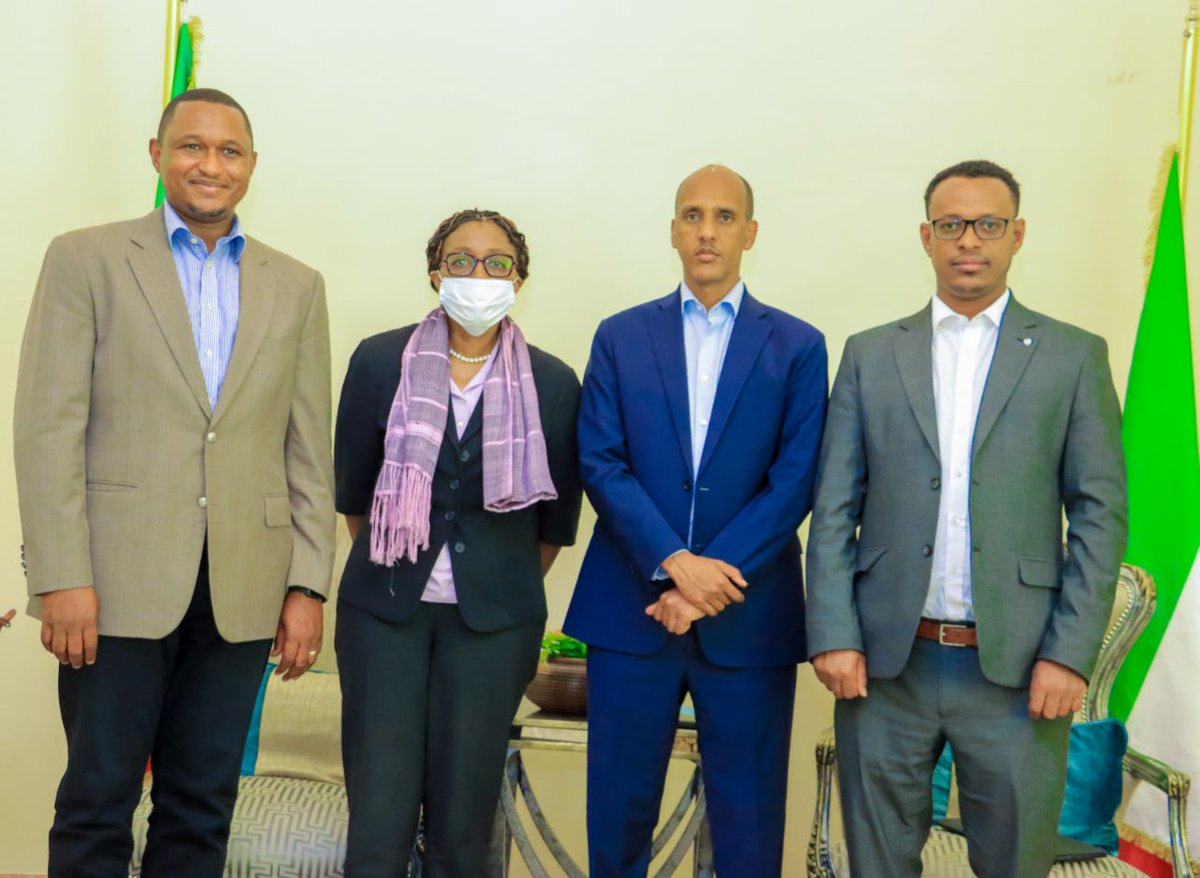 RRSEthiopia's tweet photo. #RRS, #UNHCR &amp; #UNECA delegation paid a visit to #Jigjiga on Monday. #RRSDG, #UNHCRRep. &amp; #UNECAES were part of the delegation. #SomaliStateChief hosted the delegation.
@Tesfahun_GK
@mamadou_dbalde
@UNHCREthiopia https://t.co/UtXt9k2yzt