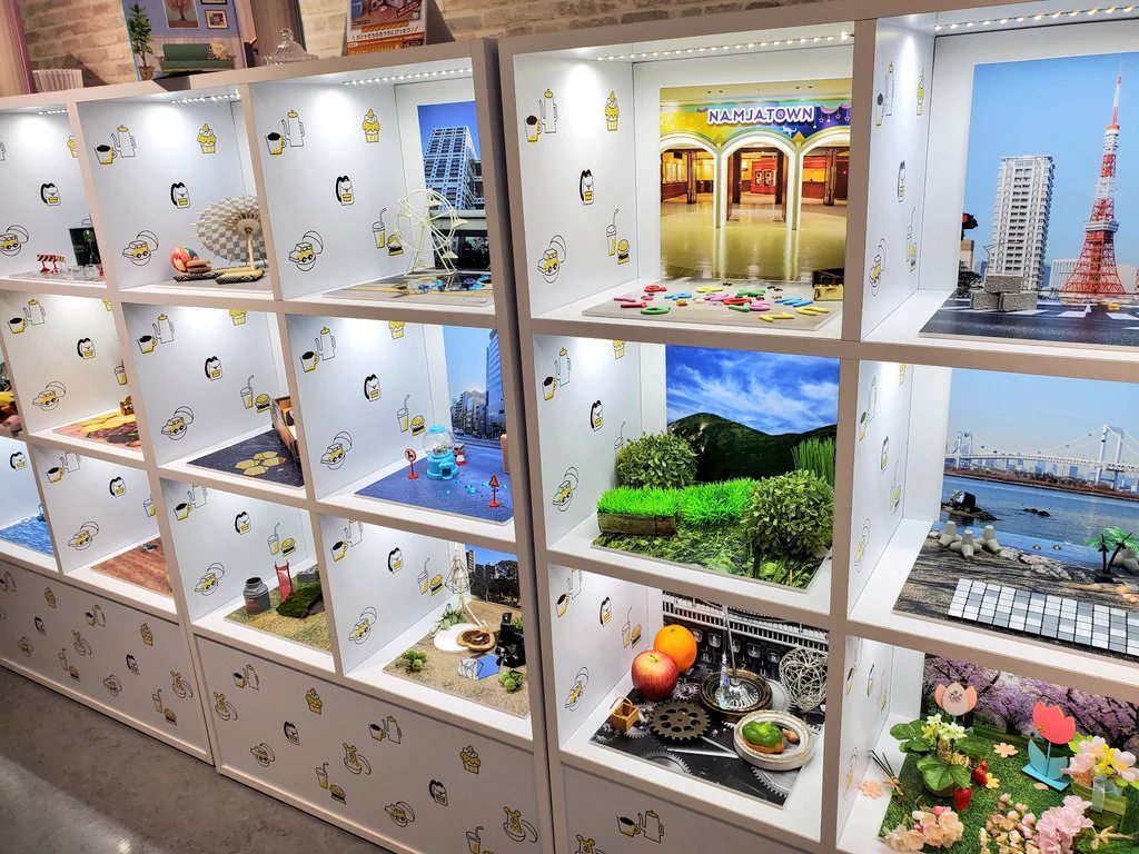 池袋のガシャポンのデパートが楽しそう！！取得したフィギュアをすぐに素敵空間で撮影できる！