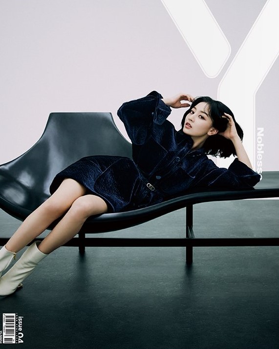 FHM9xLNX0Aot65g?format=jpg&name=900x900