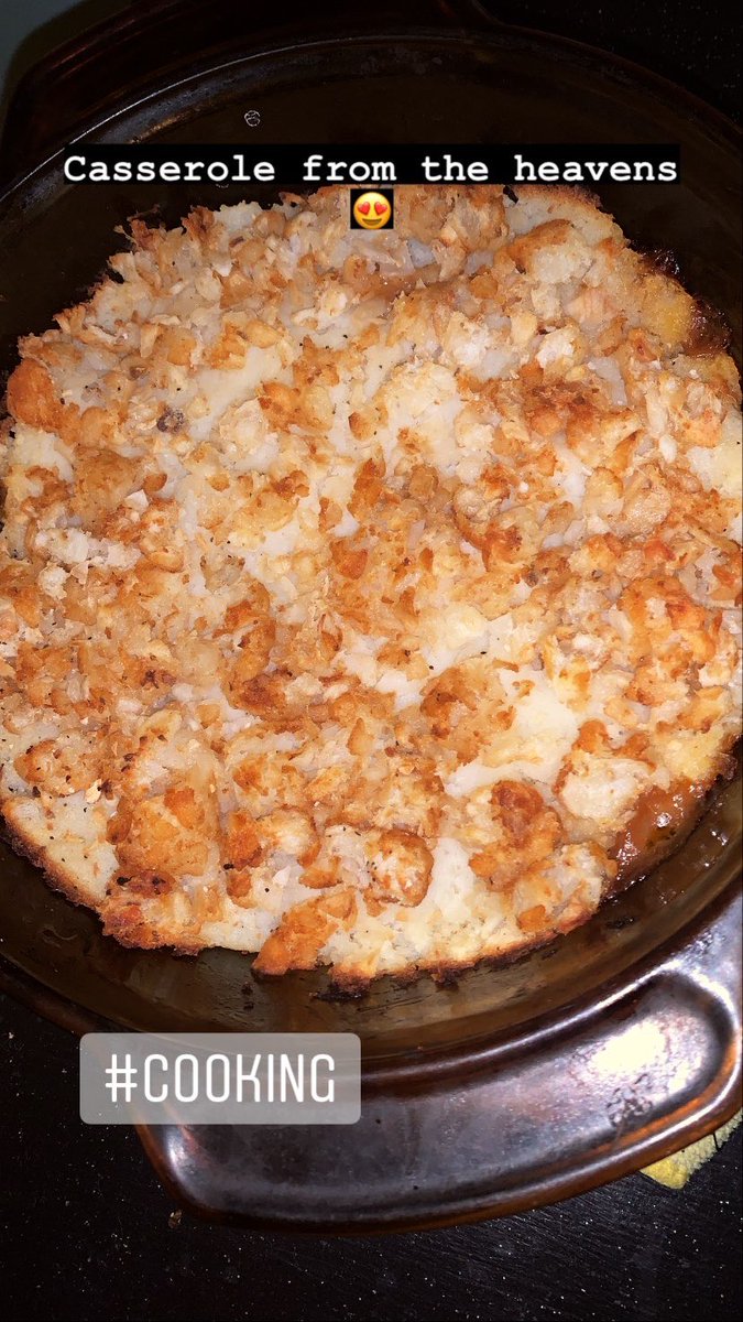 I am a sucker for a casserole.. made this one last night, just using stuff I had on hand &amp; NGL it’s now in my top 5 fave dishes I’ve ever made! #Cooking #casserole A little “girl behind the #stream” share!