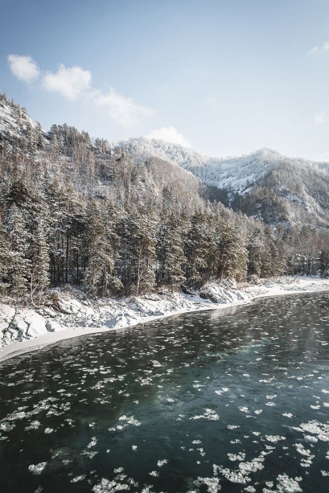 Пляж в горно алтайске. Посёлок чемал алтайский край. Погода на алтае сейчас фото. Чемал горный алтай зима. Прогноз чемале.