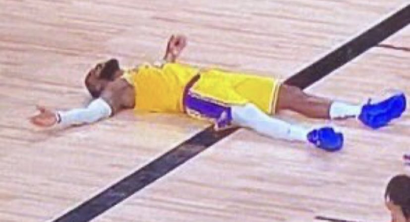 LakeShowYo tweet media