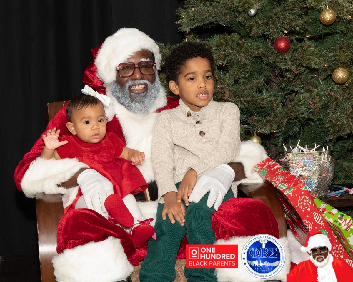 On Sunday, Dec 19th, 2021 Epsilon Epsilon Sigma partnered with @100blackparents to present the 2021 Black Santa Event at @langstonseattle.  @tacomasigmas were also in attendance supporting. 200+ people attended and each family received free photos courtesy of @smilepatrolnw