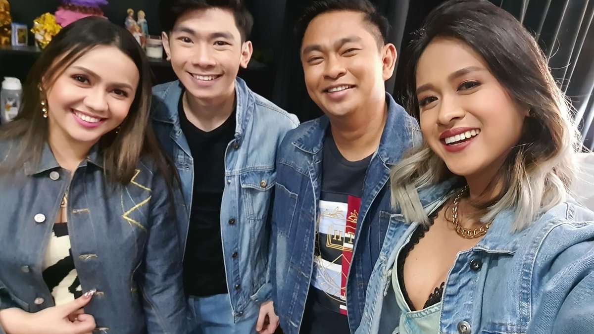OfficialKarjack's tweet photo. denim on denim 

#DJKara 
#DJSheena
#DJJim
(c) #DJBabyToby https://t.co/G2n6OLT5dK