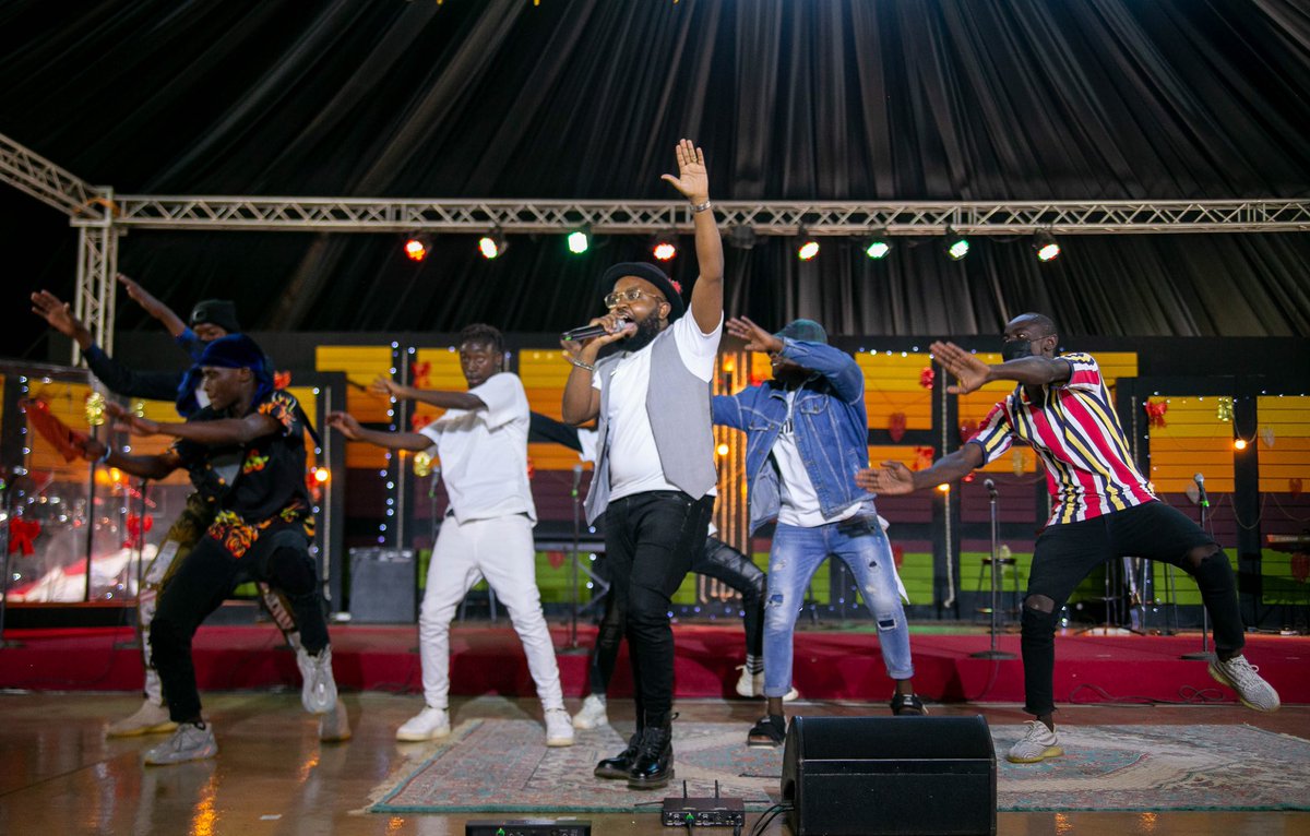 NairobiChapel's tweet photo. Thank you to Kenya’s gospel greats @jabidii_music and @mojishortbabaa for showing what LOVE is at the #LoveConcert in support of our Pastor Wameri.
Thank you Fam!
Our hearts are full.
1 Corinthians 13:13 NLT
Paybill: 311 21 21
A/C: Simon Wameri
#IStandWithWameri https://t.co/1ZffHEj5fp