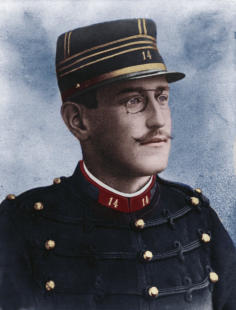 Bugün Fransız Yüzbaşı Alfred Dreyfus'ün suçsuz yere vatana ihanetten ömür boyu hapse mahkum edilmesinin 127. yıldönümü. Bir avuç aydın bu adaletsizliğe isyan etti, Dreyfus 1906'da aklandı. Yüz küsur yıl sonra daha beteri Türkiye'de sahte "Balyoz" delilleriyle yaşandı.
