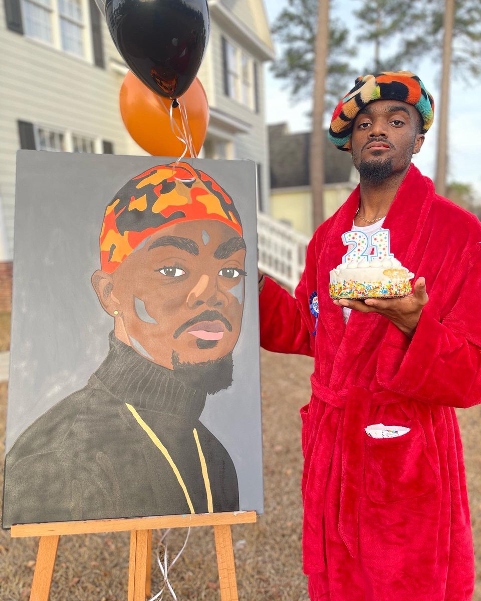 _SaucexGod_'s tweet photo. Happy Birthday to me🎈🎂 https://t.co/8Y9jzrc6fn