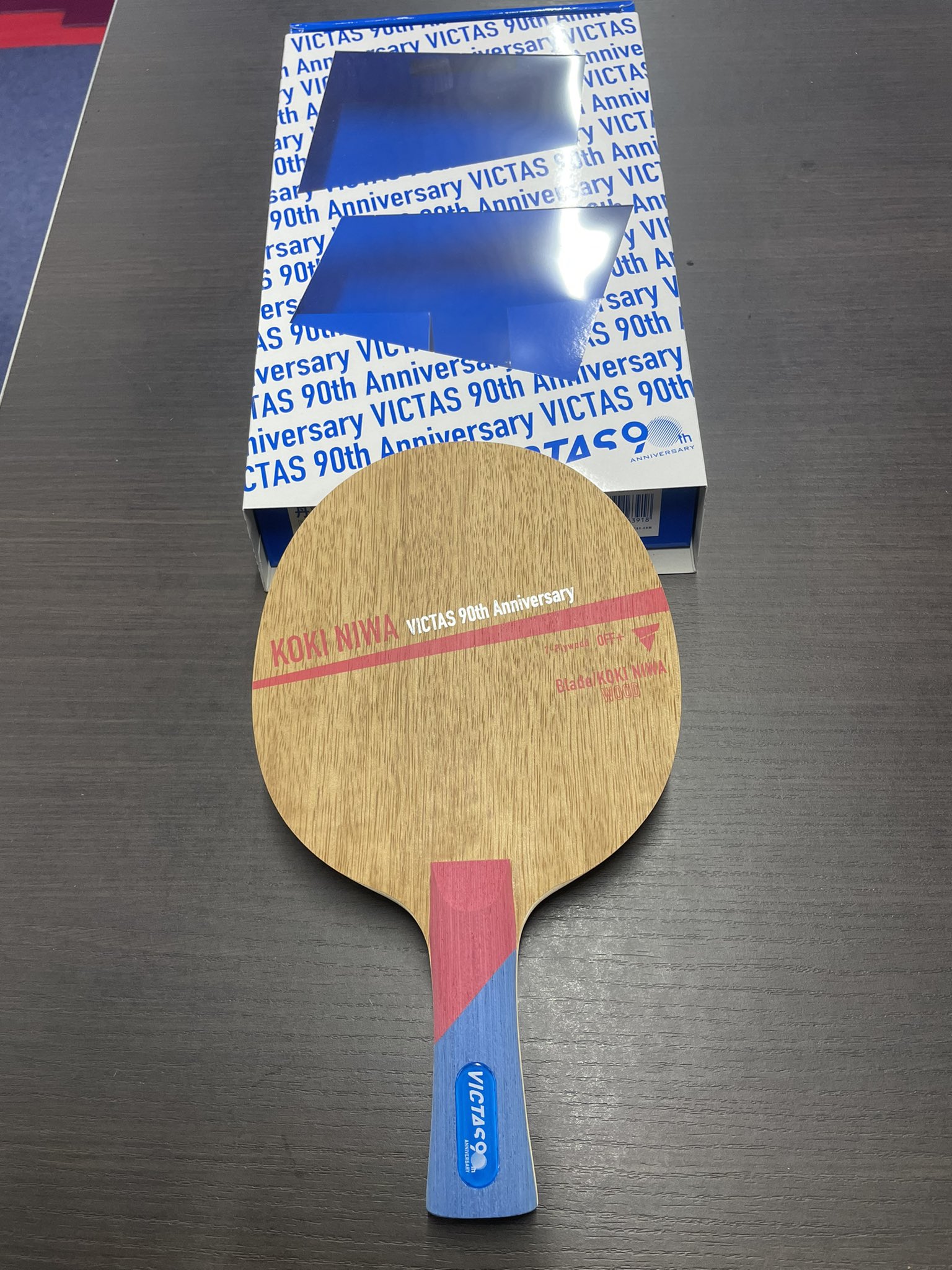 タクエツ卓球 Victasの９０周年記念契約選手丹羽孝希モデルのラケット 本当にかっこいい タクエツ卓球 Victas 90年周年記念 T Co Vltcgrawnf Twitter