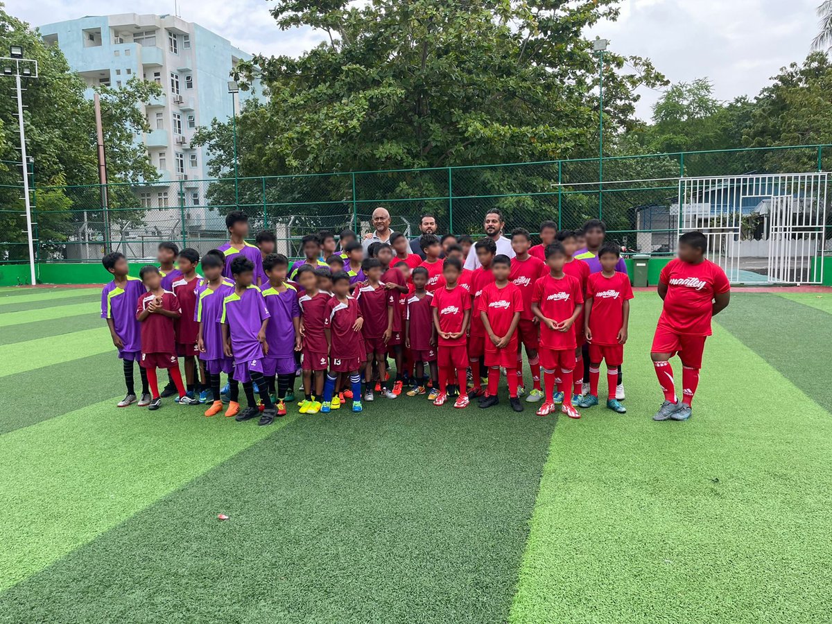 sportscomv's tweet photo. Under the initiative of series of sports activities for the children registered under state care at ‘Fiyavathi’ we have organized a friendly futsal match yesterday with the children registered at ‘Fiyavathi’ Vs Maattey Academy Kids @MoGFSSmv #MakingSportsRewardingForEveryone ❤⚽ https://t.co/Z1I98ePpuI