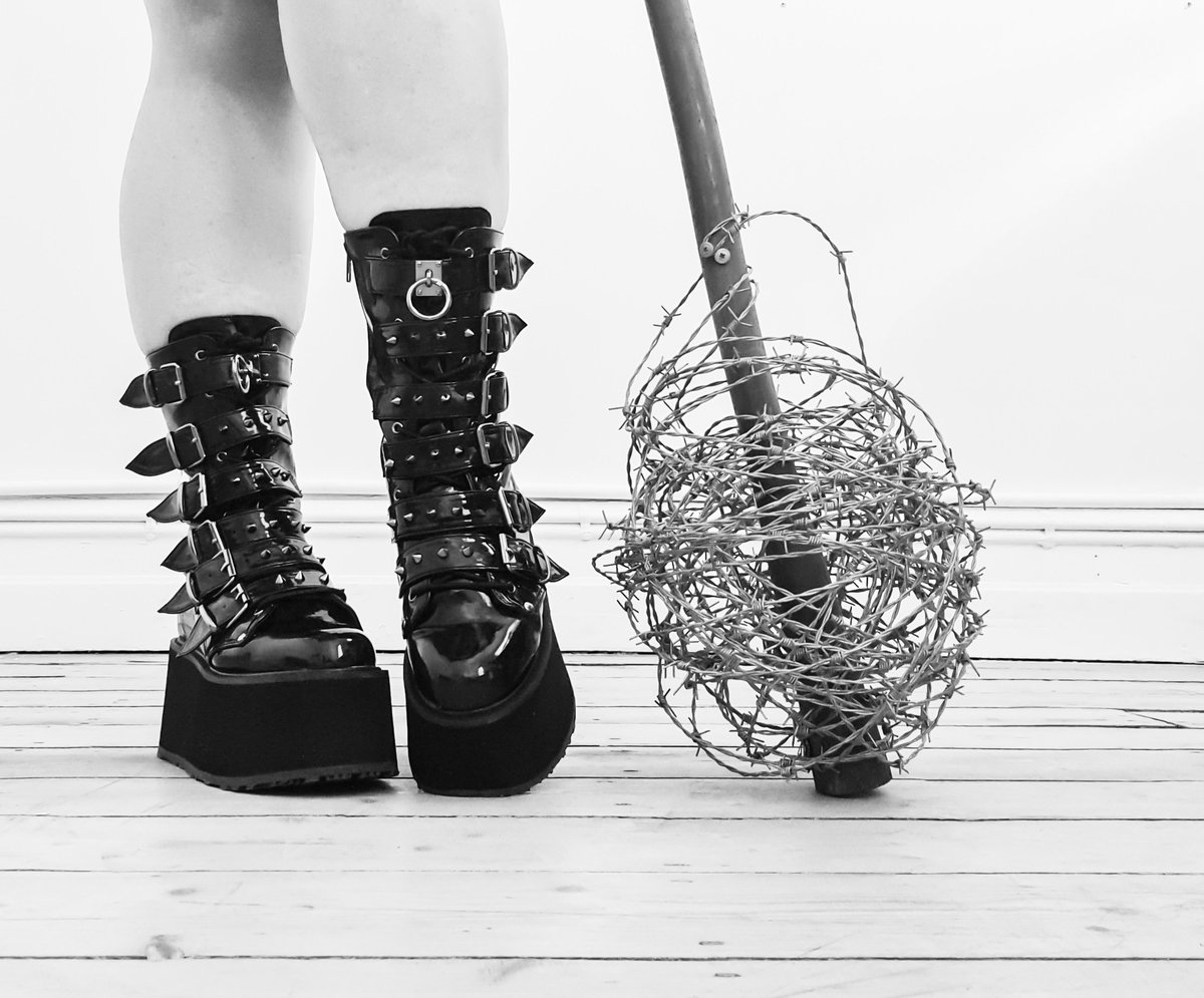 teerwayde's tweet photo. Had a little fun at work today with @DMDownunder weapons @shoemecomau https://t.co/V4OTD9C97o